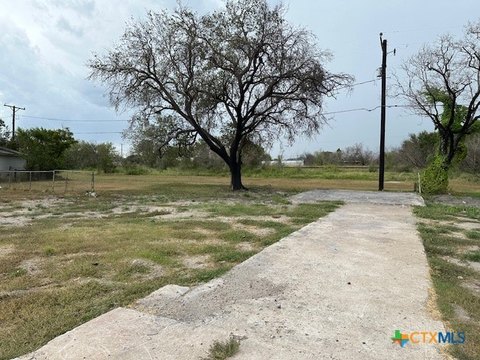 Residential Lot in Sinton, TX