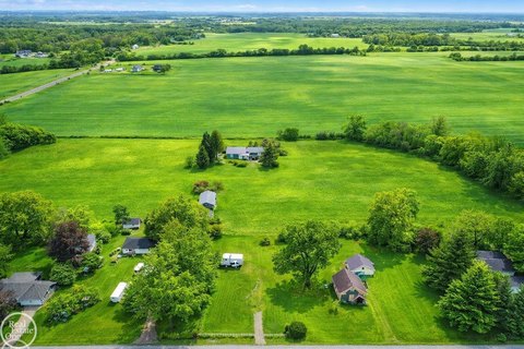 LAND - Birch Run, MI
