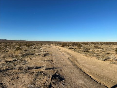 Adelanto Land Near US-395