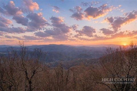 Land, Beech Mountain, NC