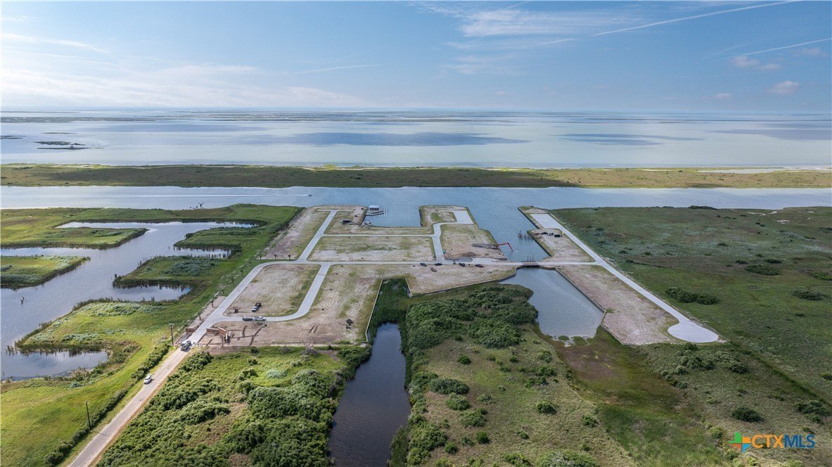 Waterfront Land in Port O'Connor
