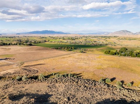 Land, Cody, WY