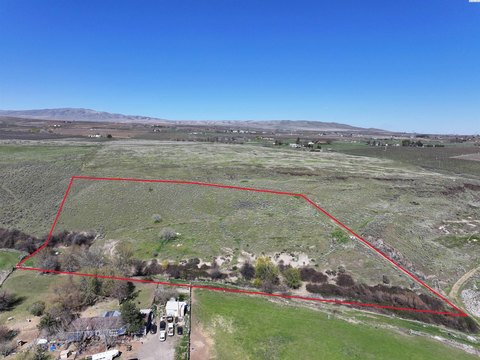 Secluded Acreage in Wine Country