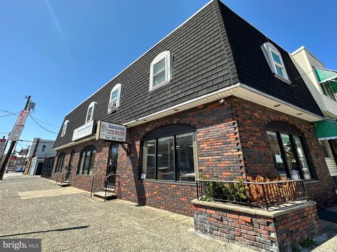 Girard Estates Retail Space Available