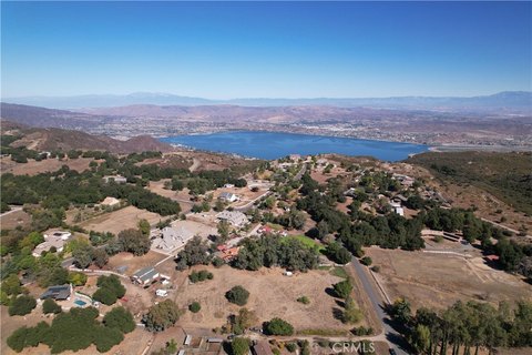 Land, Lake Elsinore, CA
