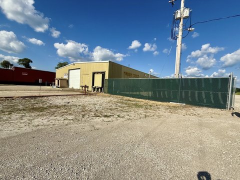 Urbana Commercial Facility For Lease