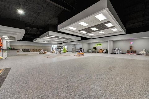Flex Space with Showroom and Office