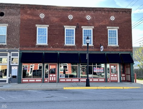 Historic Retail Building with Alley Garage