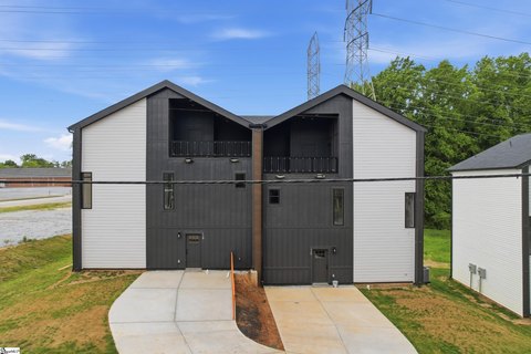 Turnkey Duplex with Income Potential