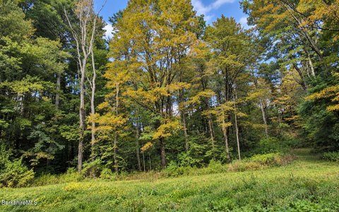 Land, Richmond, MA
