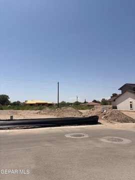 LAND - El Paso, TX