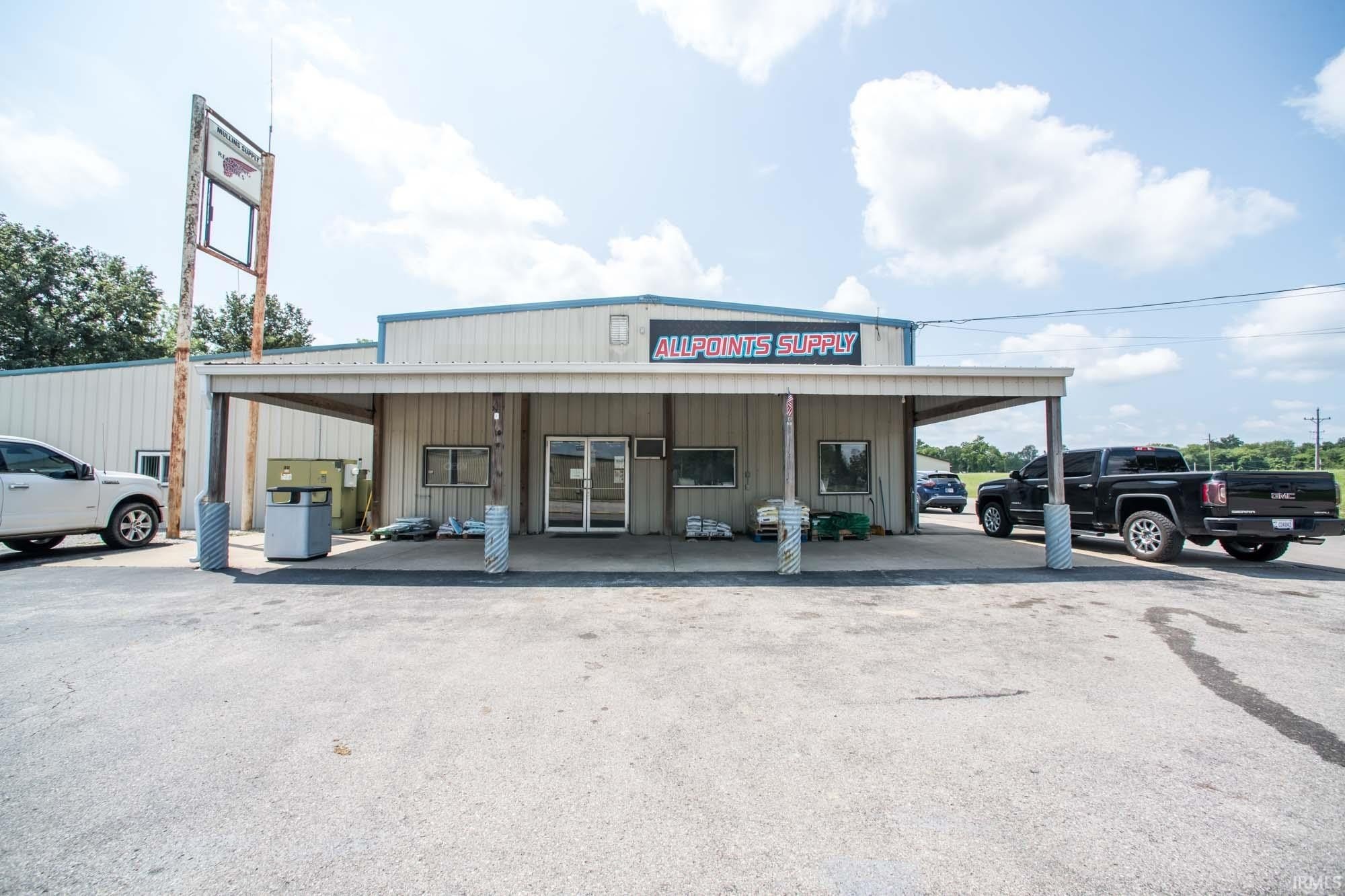 Hardware Store with Expansion Potential