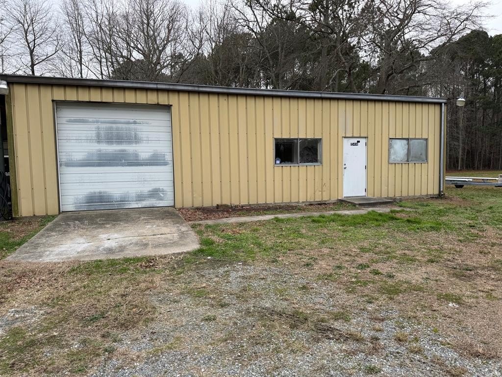 Commercial Space in Belle Haven