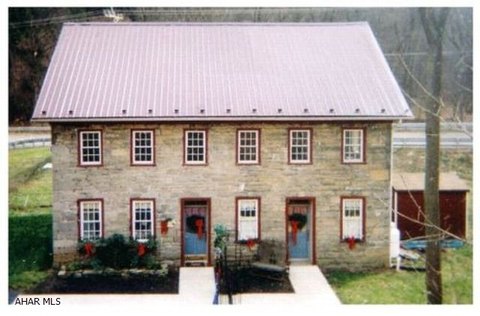 Historic Multifamily Property in Alexandria