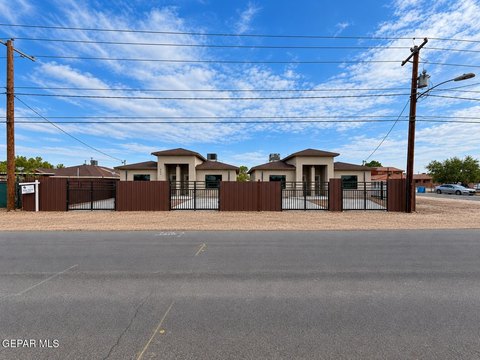 Four-Unit Quadplex with Two Buildings