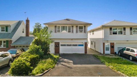 Two-Unit Two-Story Residential Income