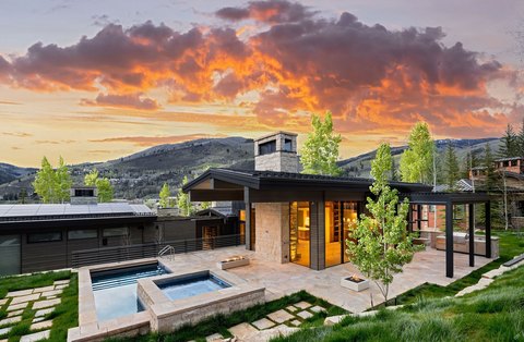 Ski-In/Ski-Out Duplex