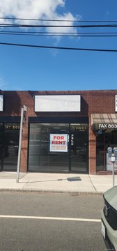 Retail Space in Port Washington