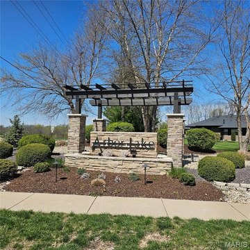 LAND - Edwardsville, IL