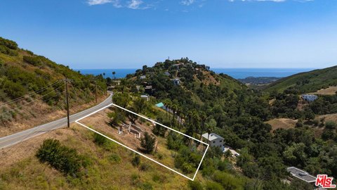 Land, Malibu, CA
