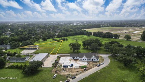 Unrestricted Land in Lafayette