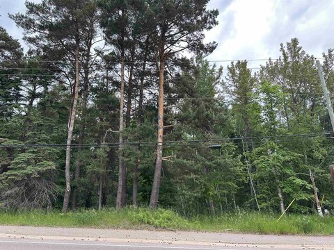Marquette Wooded Parcel Near Conveniences