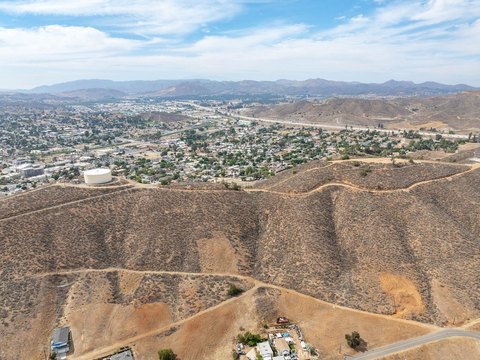 LAND - Lake Elsinore, CA