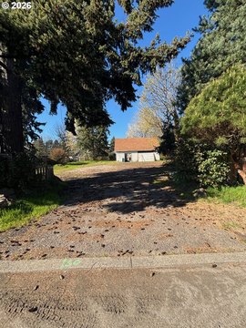 LAND - Clackamas, OR