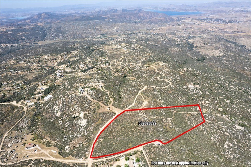 Hemet Land with Panoramic Views