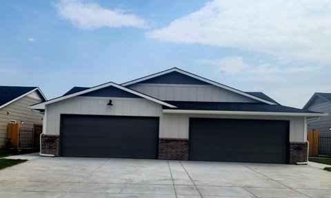 Ranch Duplex with Zero Step Entry