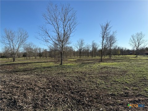 Land, Seguin, TX