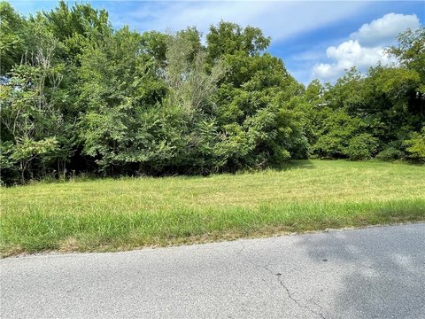 Land Near Fayetteville City Limits