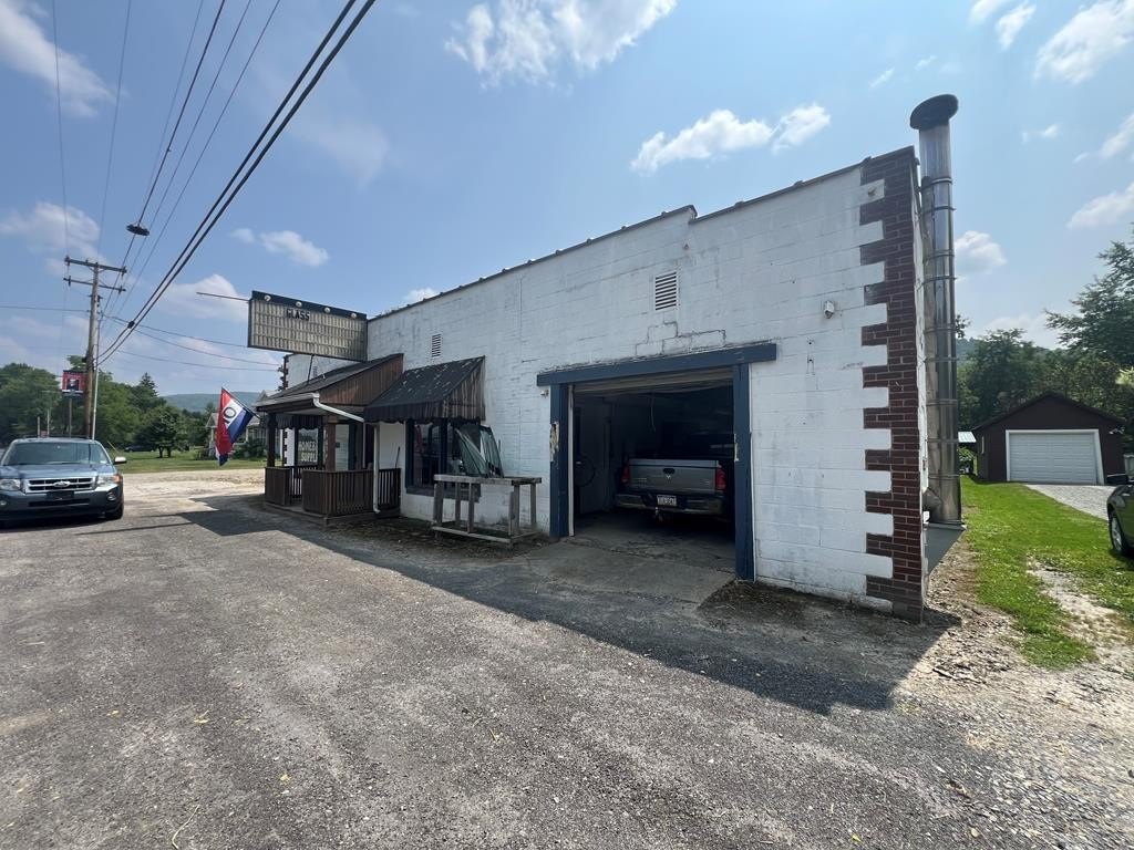 Knoxville Commercial Property on Route