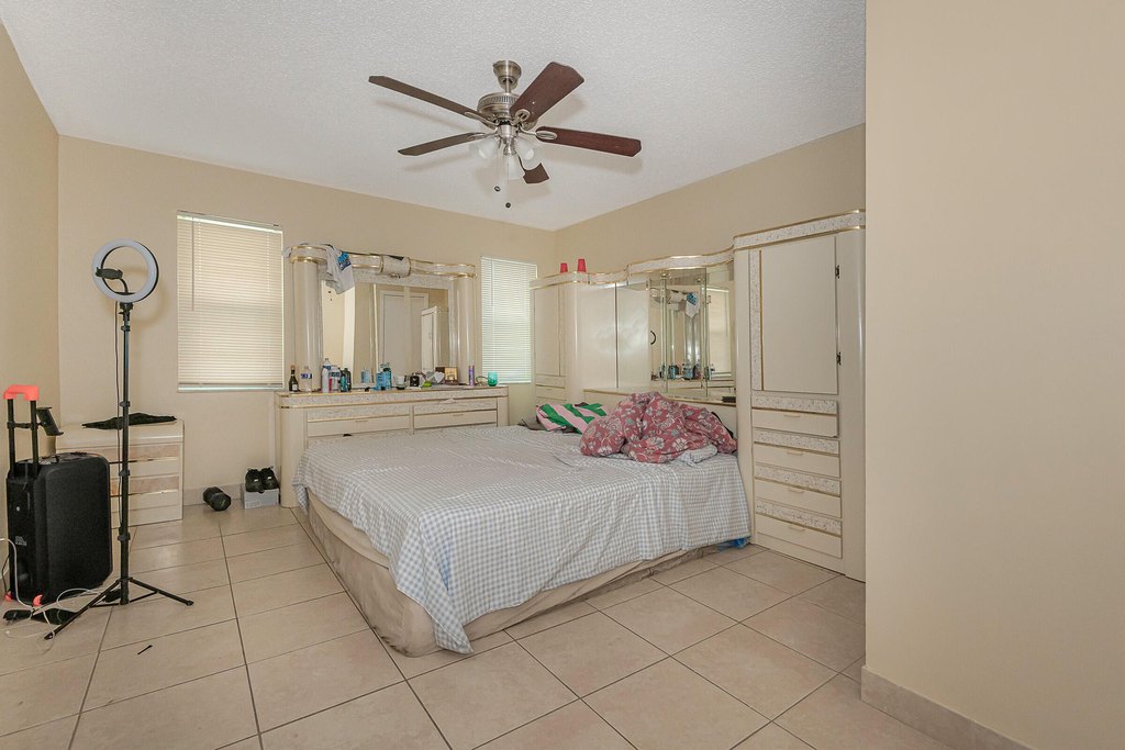 Picture 25