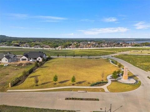 Residential Land in Westlake, Woodway