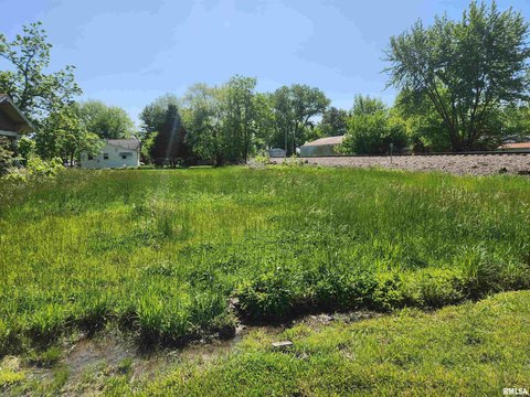 Residential Corner Lot in Ashley