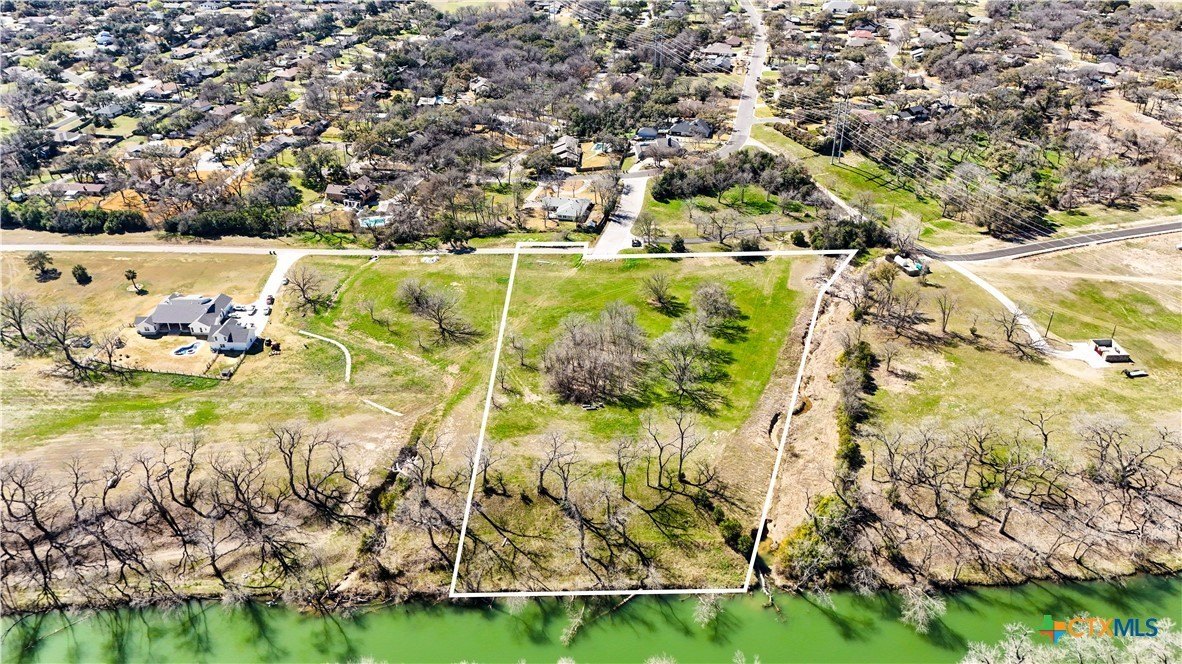 5 Acres with River Frontage