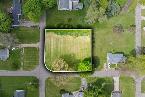LAND - Vicksburg, MI