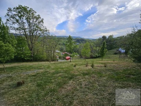 LAND - BLUEFIELD, VA