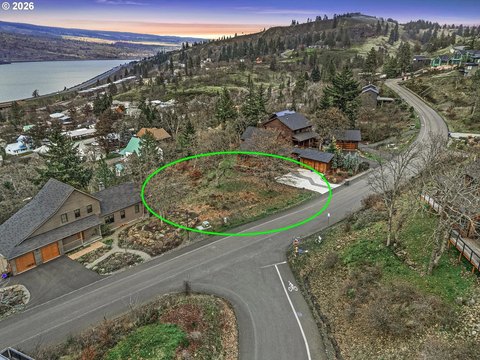 LAND - Mosier, OR