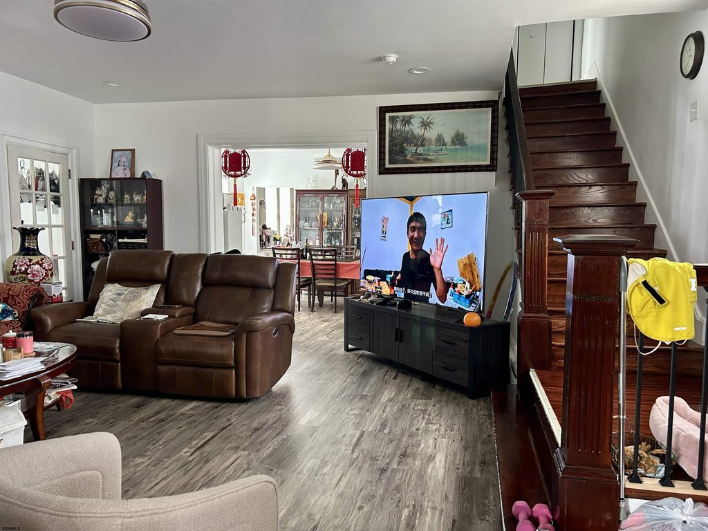Picture 7