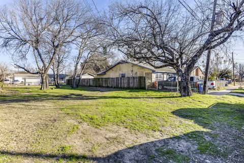 Land, Dallas, TX