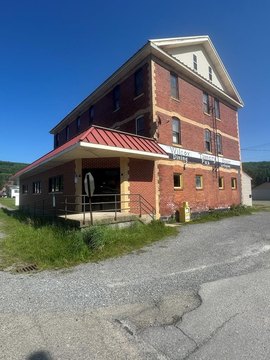 Mixed-Use Investment Opportunity in Wilcox