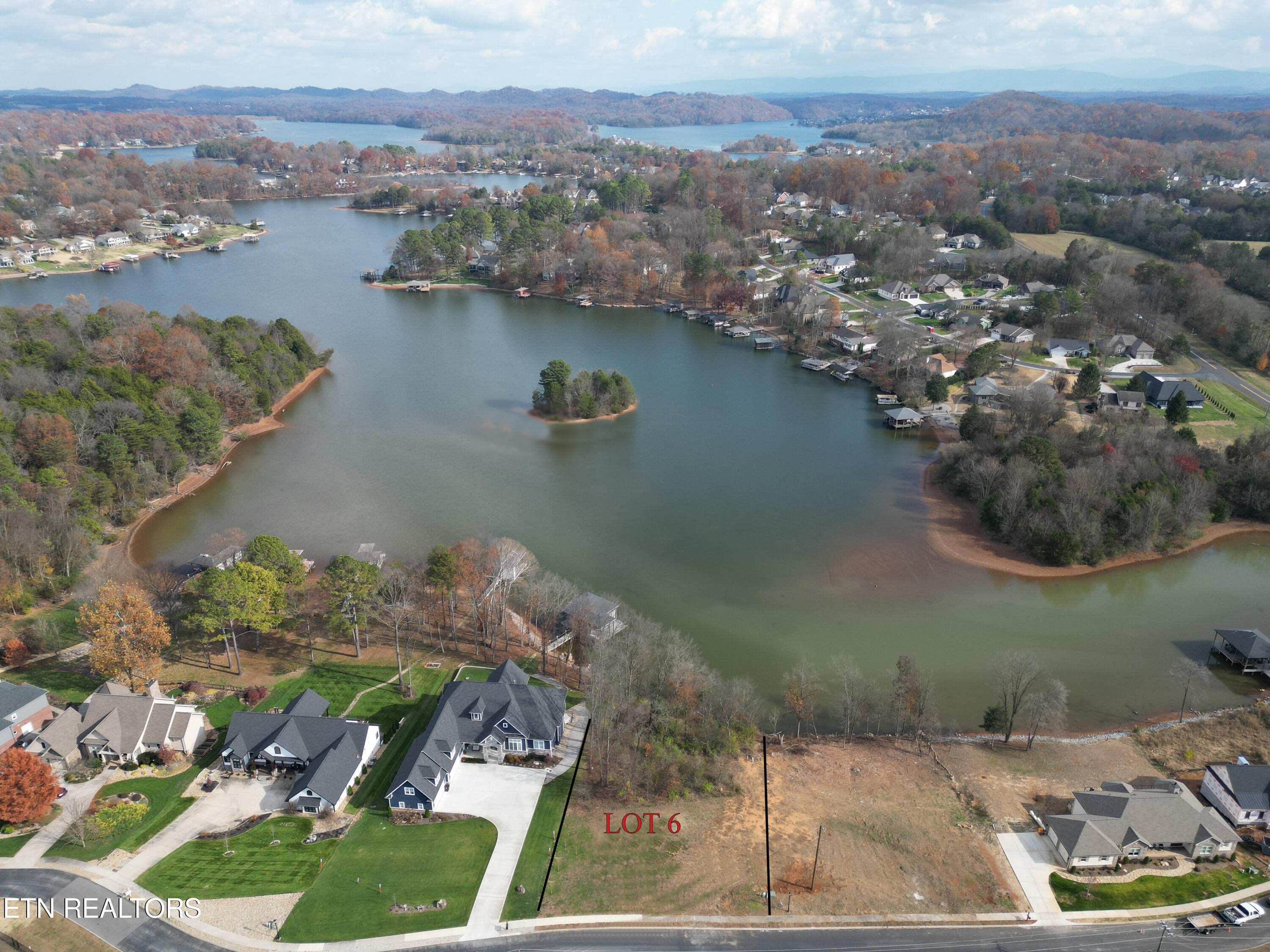 Lakefront Homesite in Tellico Village