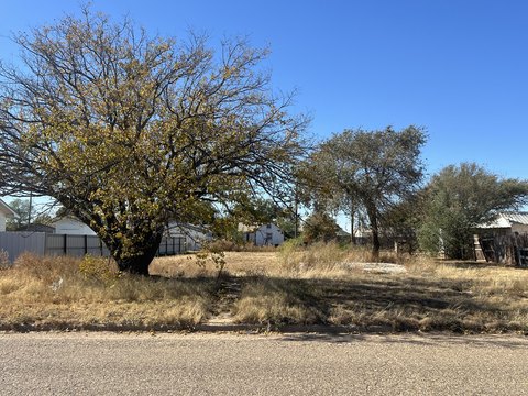 Vacant City Lot in Crosbyton