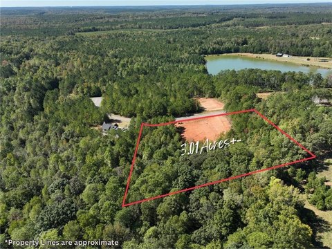 Residential Land in Opelika, AL