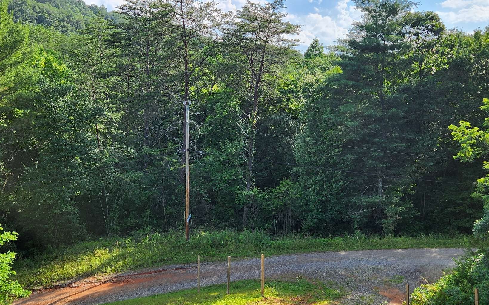Land with Creek in Turtletown