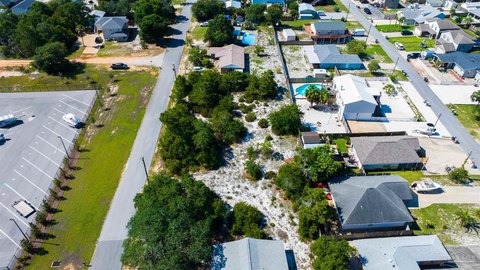 LAND - Pensacola, FL