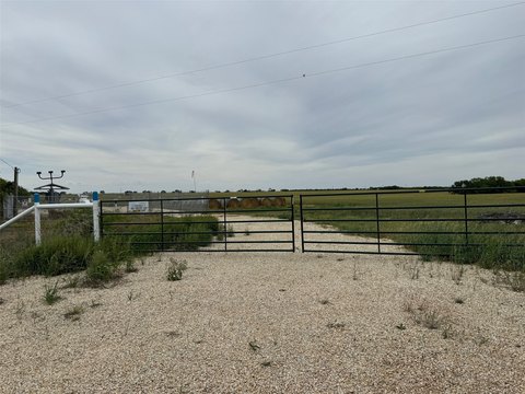 104 Acres Near Elmdale RV