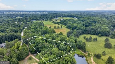 Land in Creekview High District